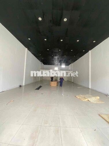 Cho thuê nhà 3 tầng MT Điện Biên Phủ- ngay siêu thị Coopmart