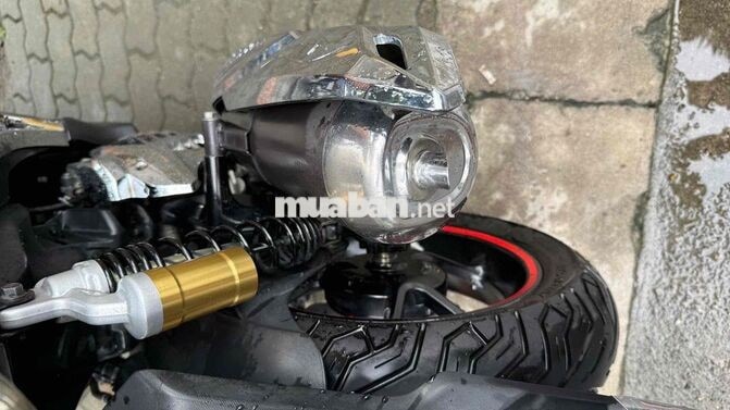 YAMAHA NVX 2017 TRẮNG ĐEN