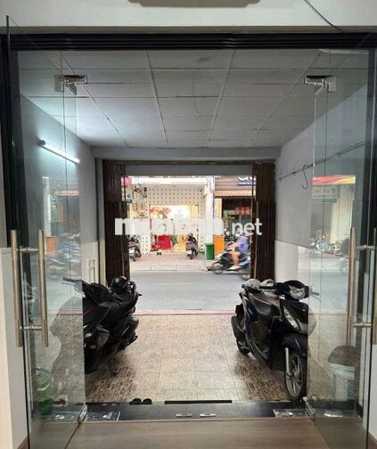 Mặt Tiền Nguyễn Trọng Tuyển 360m2 3 Tầng gần Phan Đình Phùng nhà mới