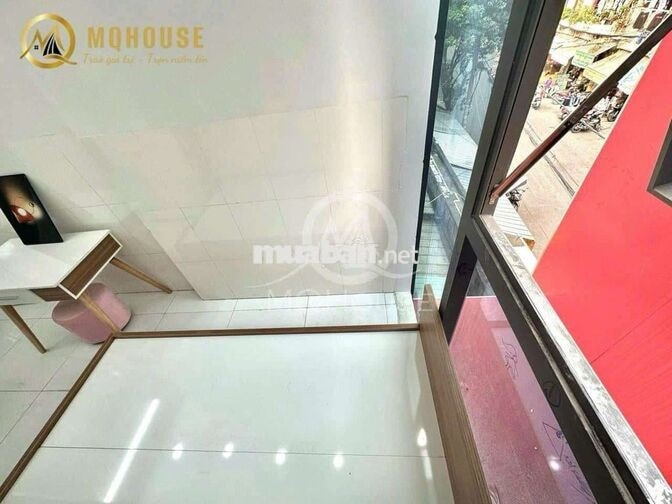 CHDV 2 PHÒNG NGỦ- CỬA SỔ TRỜI - FULL NỘI THẤT - CỌC ÍT - 5P VHU - HUIT