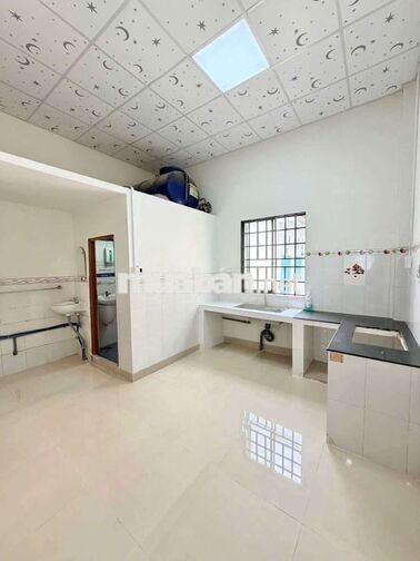 Cho thuê nhà 2pn có máy lạnh lộ rộng rãi