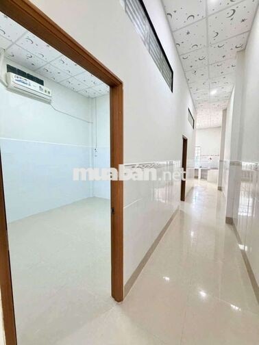 Cho thuê nhà 2pn có máy lạnh lộ rộng rãi