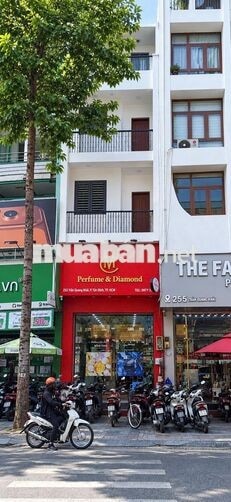 GÓC HAI BÀ TRƯNG & TRẦN QUANG KHẢI Q.1 - 4x17m - 5 TẦNG - GIÁ 60 TRIỆU