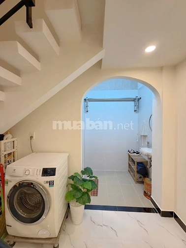Nhà vị trí đẹp bờ kè Nguyễn Duy P8Q8 (P.Chánh Hưng)