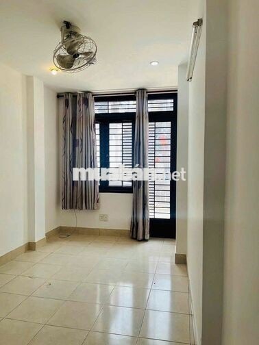 Mặt Tiền Cô Giang chợ Phú Nhuận 200m2 ,5 Tầng ,4 Phòng nhà mới Ở và KD
