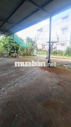 Kho Thuê 12*25 Có sân Đường Lại Hùng Cường Vĩnh Lộc B  vào 1 cây số.