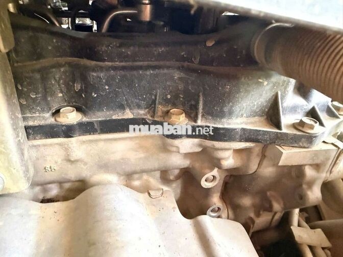 Toyota Hilux 2018 G số sàn 2 cầu odo 83.000 km Bạc