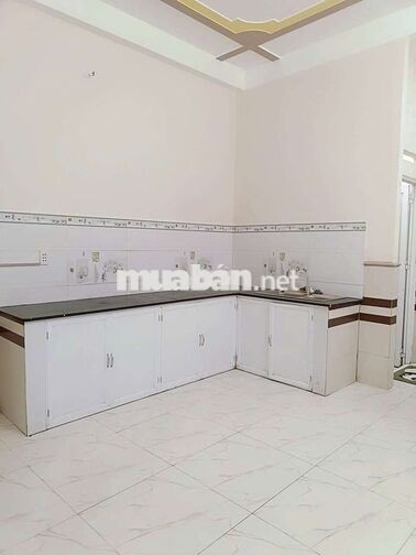 nhà 4 phòng ngủ.gần khu dân cư Vĩnh Lộc.gần trường Ngô Quyền 