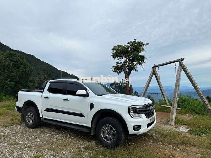 Ford Ranger XLS 2024 AT 60.000km Trắng