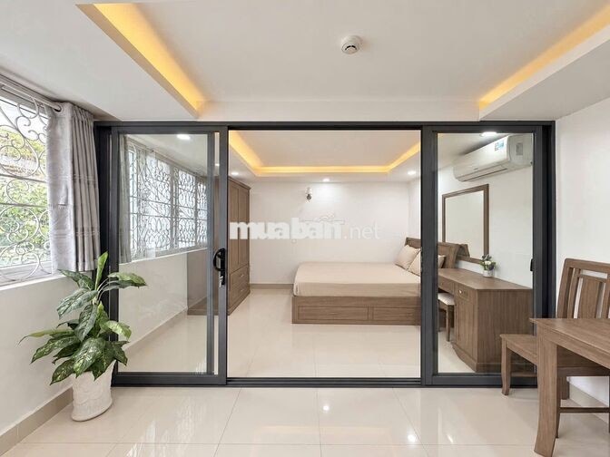 CĂN HỘ 1PN TÁCH BẾP CAO CẤP SIÊU THOÁNG GẦN CHỢ BÀN CỜ Q3