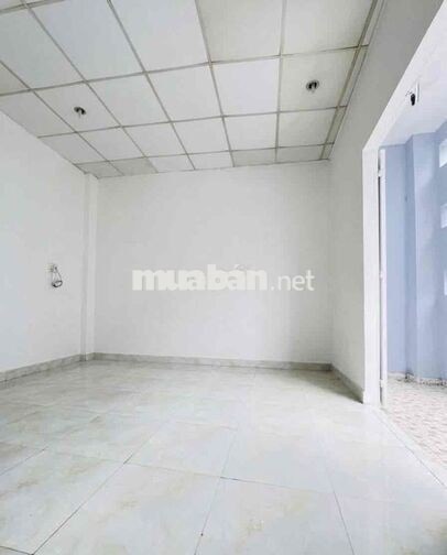 Rẻ bất ngờ, Bán nhà Bùi Minh Trực Quận 8, 5x11 - 1 lầu, Giá chỉ 4 tỷ x