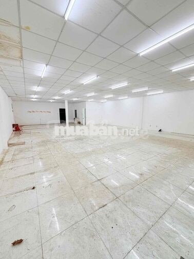 Cho Thuê Mặt Bằng Kinh Doanh Ngang 10m Vị Trí Đẹp Ngay Chợ Cái Răng