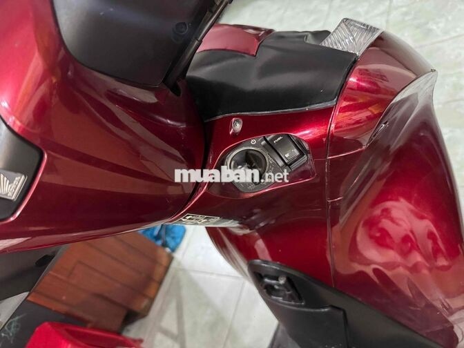 Honda SH Xe tay ga màu Đỏ
