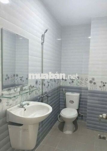 Cần cho thuê Tòa nhà MT 61B Cô Giang P.Cô Giang Quận 1