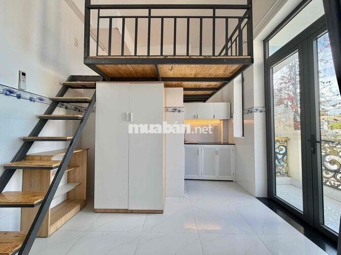 Duplex Ban Công Full Nội Thất Thoáng Mát Ngay Đại Học Công Nghiệp