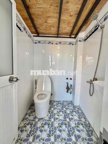 Duplex Ban Công Full Nội Thất Thoáng Mát Ngay Đại Học Công Nghiệp