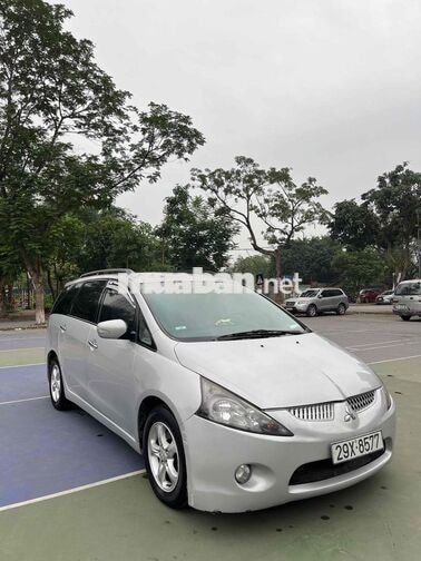 MITSUBISHI GRANDIS 7 CHỖ MÀU BẠC
