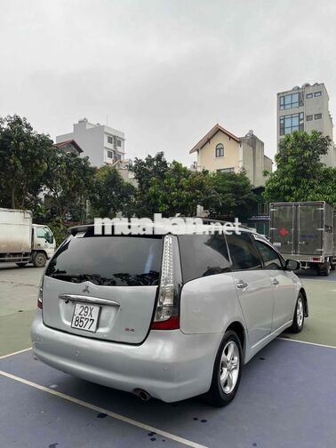 MITSUBISHI GRANDIS 7 CHỖ MÀU BẠC