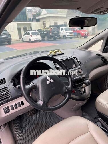 MITSUBISHI GRANDIS 7 CHỖ MÀU BẠC