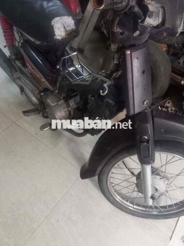 Honda Dream màu Đỏ đen