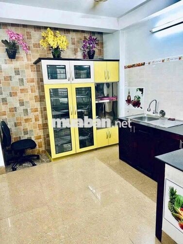 NHÀ MỚI NGUYÊN CĂN CMT8 - 4PN – DTSD: 180M2