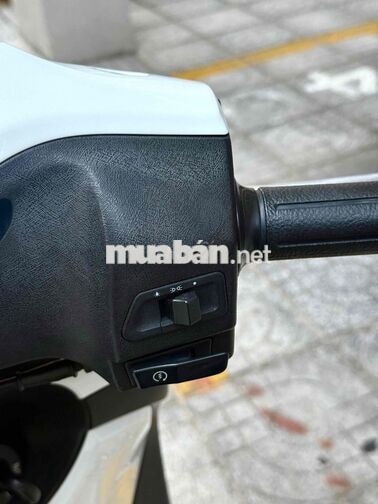 Honda SH150 2011 Nhập khẩu màu Trắng
