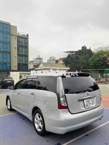 MITSUBISHI GRANDIS 7 CHỖ MÀU BẠC