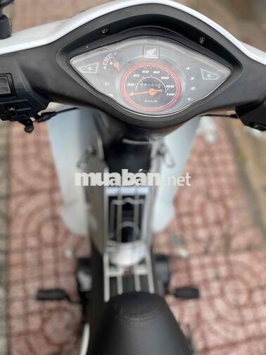 HONDA WAVE @ 2016 MÀU TRẮNG ( cs 2 )