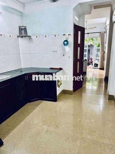 THUÊ NHÀ Cách Mạng Tháng 8.Trệt 2 lầu sân thượng,4Pn 3WC Giá 16tr