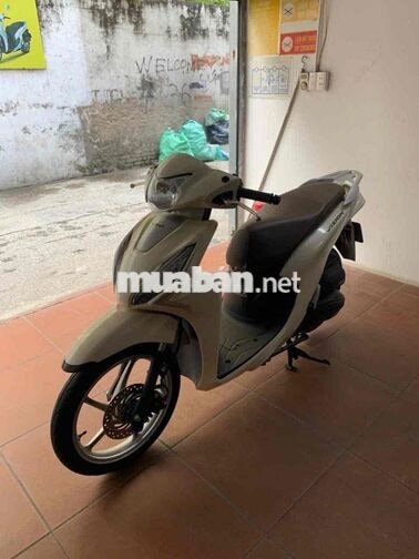 Honda Vision 2024 Cổ điển màu Kem
