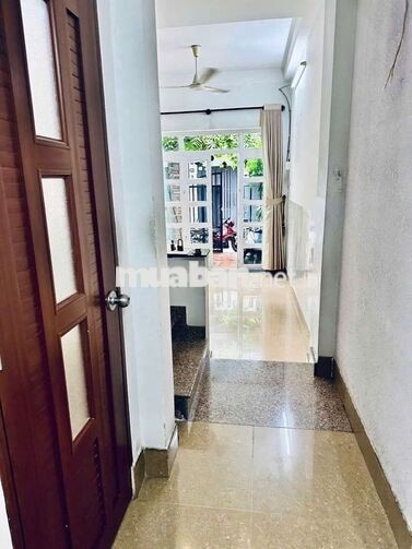 THUÊ NHÀ Cách Mạng Tháng 8.Trệt 2 lầu sân thượng,4Pn 3WC Giá 16tr