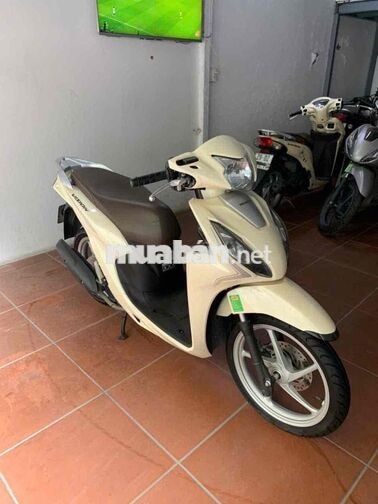 Honda Vision 2024 Cổ điển màu Kem