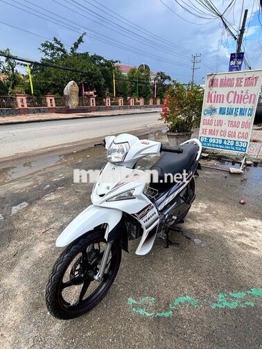 Yamaha Sirius Fi màu Trắng