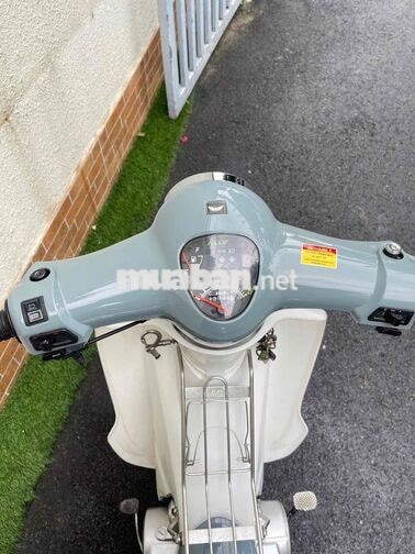 Honda Cub 50 2023 Xám trắng