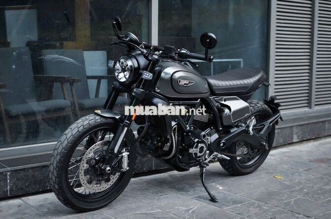 DUCATI SCRAMBLER NIGHTSHIFT 2022 9000KM XÁM