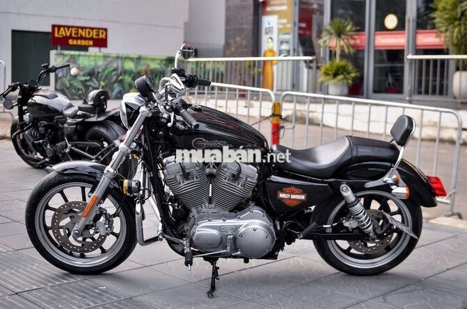 Harley-Davidson SuperLow 883 2020 11000 km Đen