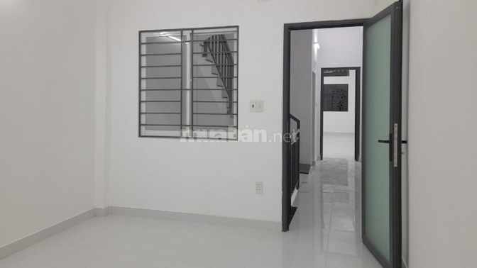 Chính chủ bán nhà mới, nguyên căn 3.4*20m, khu biệt thự, hẻm xe tải 6m