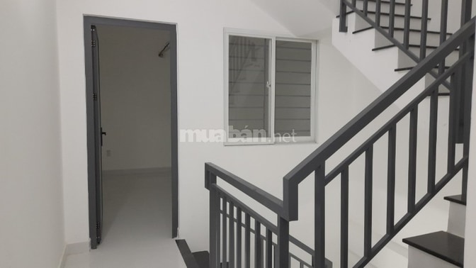 Chính chủ bán nhà mới, nguyên căn 3.4*20m, khu biệt thự, hẻm xe tải 6m