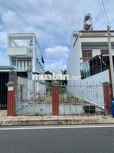 Cần Nhượng Lại Mảnh Đất Mặt Tiền Thị Trấn Củ Chi, Có Sổ Hồng