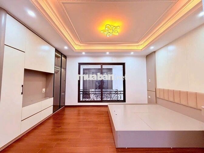 Nhà Khu Ngoại giao đoàn 5 tầng có thang máy ,Sổ Đỏ