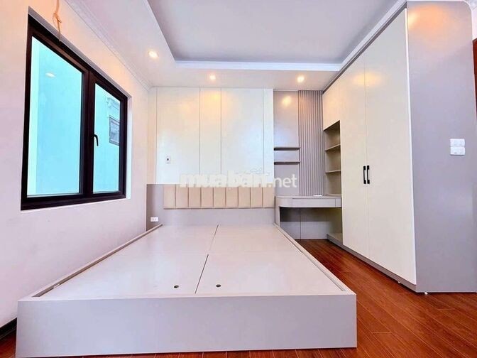 Nhà Khu Ngoại giao đoàn 5 tầng có thang máy ,Sổ Đỏ