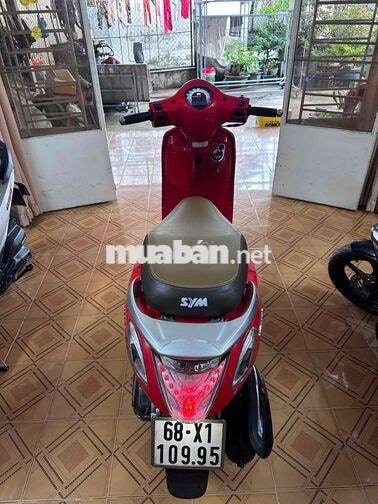 SYM Attila Venus 125cc màu Đỏ