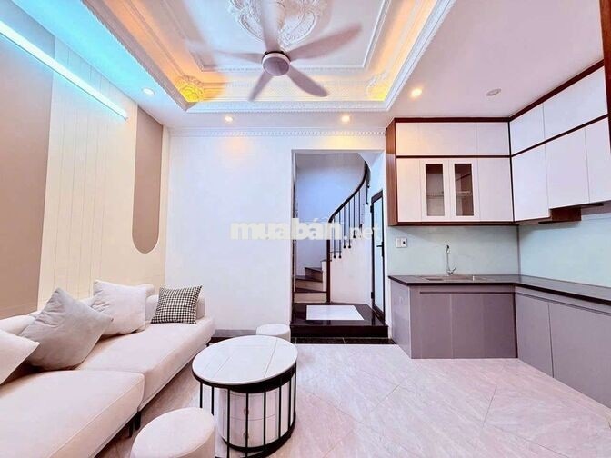 Nhà Khu Ngoại giao đoàn 5 tầng có thang máy ,Sổ Đỏ