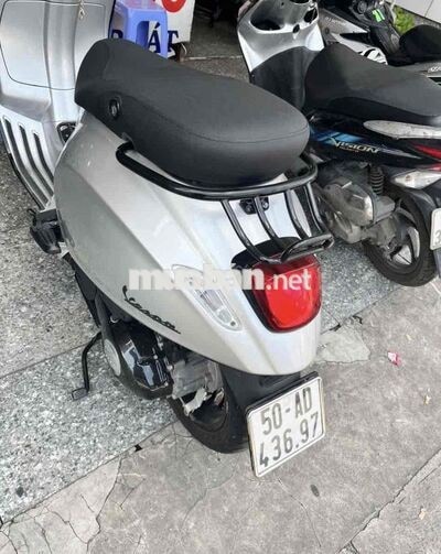 Cần Ban’ Gấp Piaggio Vespa