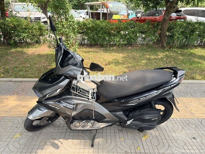 Honda Air Blade 125 Xám đen