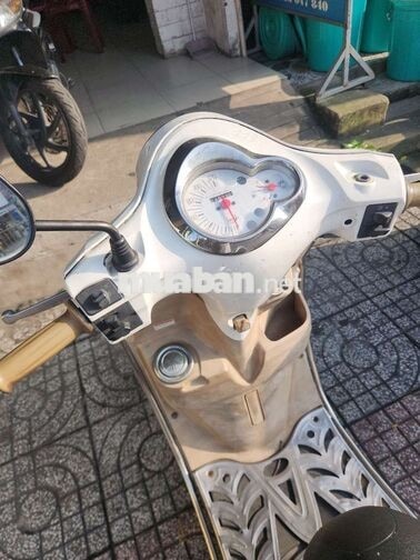 YAMAHA NOZZA MÀU TRẮNG