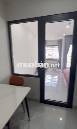 Căn Hộ Dịch Vụ Cao Cấp mới 100% ngay trường ĐH Maketing Quận 7