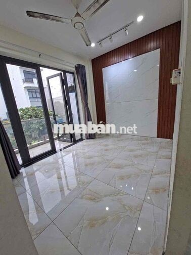 PHÒNG BAN CÔNG 60m2 - 1PN + 1PK + 1WC