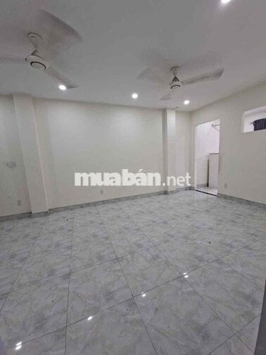 PHÒNG BAN CÔNG 60m2 - 1PN + 1PK + 1WC