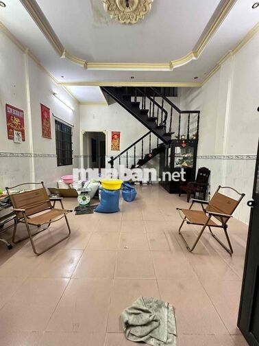cho thuê nhà h8m ni sư huỳnh liên p10 tân bình. DT: 4m5 x 25m 1 lầu